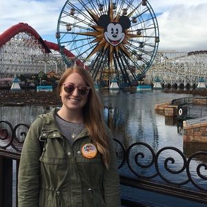 Meet your Posher, Nicole